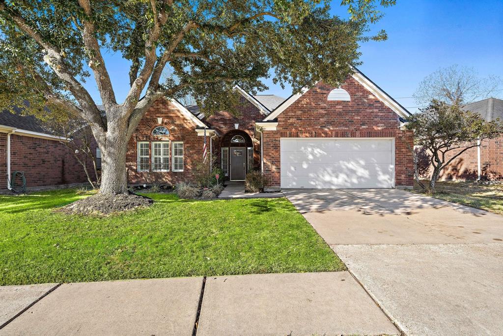 PatWelsh's tweet photo. Dreaming of a new home? This 3 BED, 2 BATH home might be the one you've been thinking of. #realestate #homesforsale  https://t.co/6fl7PrxBYB https://t.co/yLHCyoz4mc