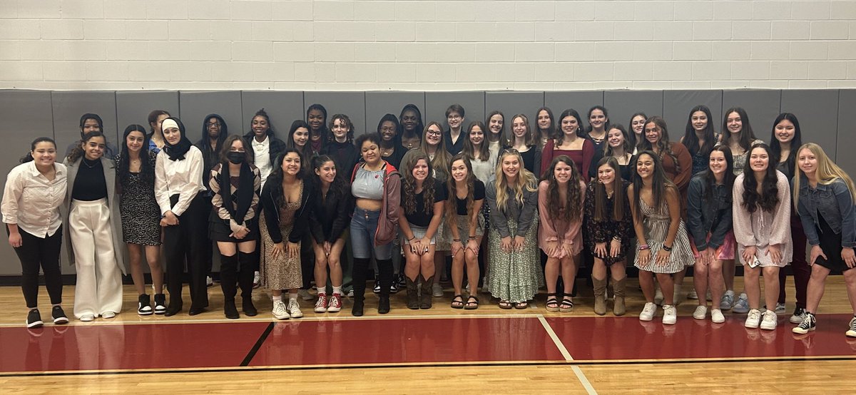 AthleticsCRHS's tweet image. Excited to spend the day with these young ladies celebrating National Women’s Day in Sports.