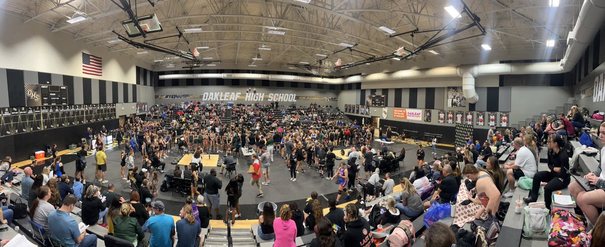 Oakleaf High School Girls Weightlifting tweet media