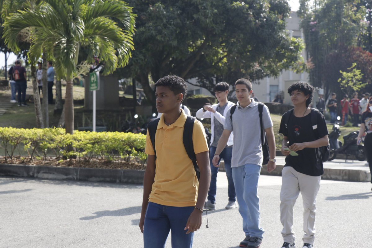 #Bienvenidos 🧡 a la Facultad de Minas ⚒️

#Hoy se desarrolla la jornada de inducción para los  nuevos estudiantes en los diferentes programas de pregrado para iniciar actividades académicas en este primer semestre del 2023. #SomosTransformación #SomosUNAL