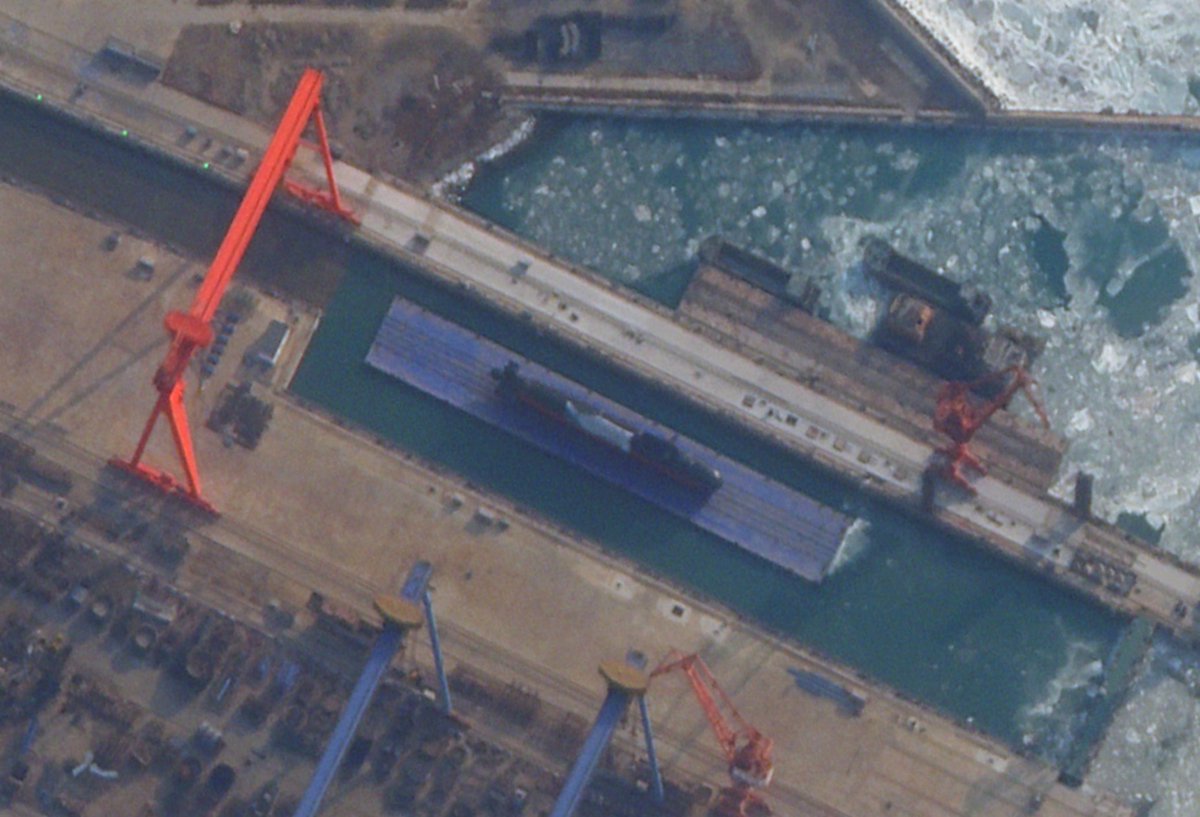 备忘录：写在09IIIB二号艇下水之时——09IIIB、09V、09VI和中国核潜艇的现在与将来。
先说结论：到2025年，我...