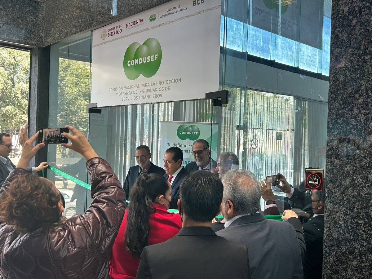 <a href="/CondusefMX/">CONDUSEF</a> en #Puebla REINAUGURA OFICINAS más amplias y modernas.  El evento con la presencia de #OscarRosadoJiménez, Presidente de la #CONDUSEF #JaimeArévaloCardozo Director Centro-Sur #RafaelVallejoMinutti delegado en #Puebla. Y de 
<a href="/CTMPuebla/">CTM_FTPuebla</a> <a href="/alfonso_josema/">Alfonso Vázquez</a> <a href="/leobardosoto/">Leobardo Soto</a>