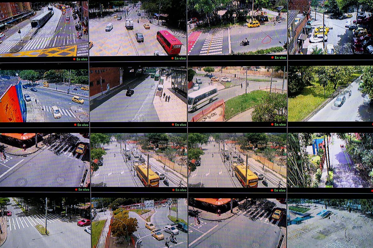 Can we see what sees us? Depicting surveillance in cities.

Photos: © Peter Van Agtmael / Magnum Photos
<a href="/pvanagtmael/">Peter van Agtmael</a> <a href="/MagnumPhotos/">Magnum Photos</a>