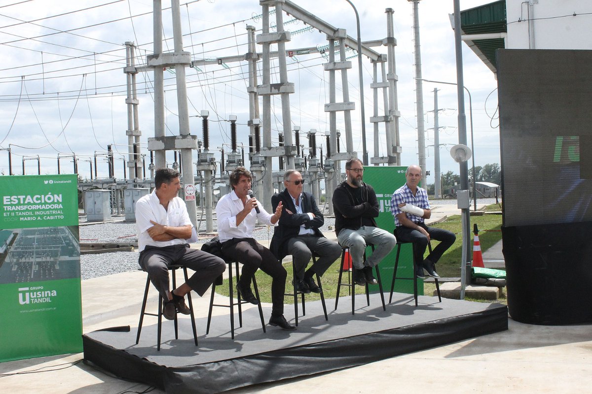 UsinaTandil's tweet photo. Inauguramos la Estacion Transformadora "Cdor. Mario A. Cabitto"

✅La obra eléctrica más importante de los últimos 50 años
✅ 1800 millones de pesos de inversión. 
✅ Energía para el Tandil del futuro
  
#usinadetandil #tandil #energía #obras #comunidad #inversión #freba https://t.co/cEwKc5bvwf