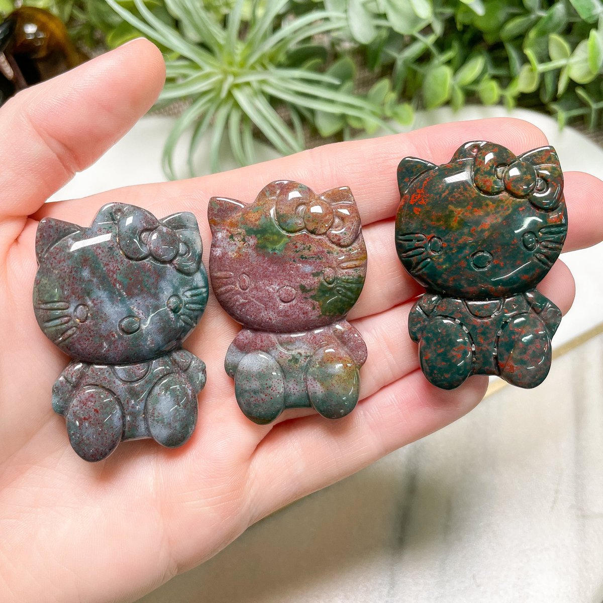 Copperashes's tweet photo. Hi everyone! It has been a while since I have posted here! 

2022 was a tough year so I’m trying to make this one better! 

I have been adding new crystals and jewelry to the shop all of January and almost have my entire inventory posted!! 

Finally! 

https://t.co/u8nsBZW8rz https://t.co/yq121NFChS