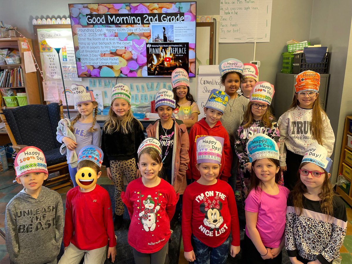 We are 100 days smarter! <a href="/LindberghSchool/">Lindbergh Elementary</a> #AtTheBergh