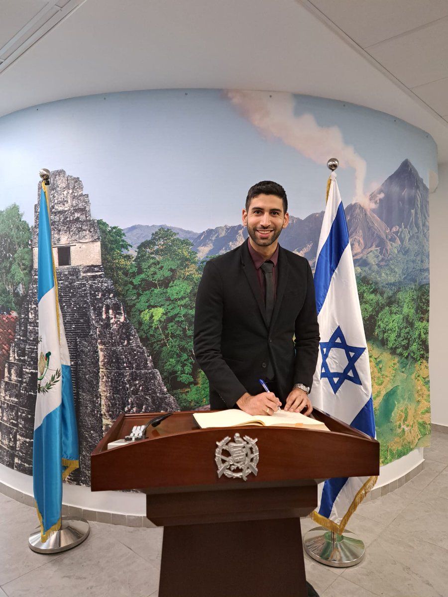 AssafBaruchi's tweet photo. @EmbaGuateIsrael hugh pleasure to visit the embassy of Guatemala, one of israel's biggest friends https://t.co/87COj4Jcww