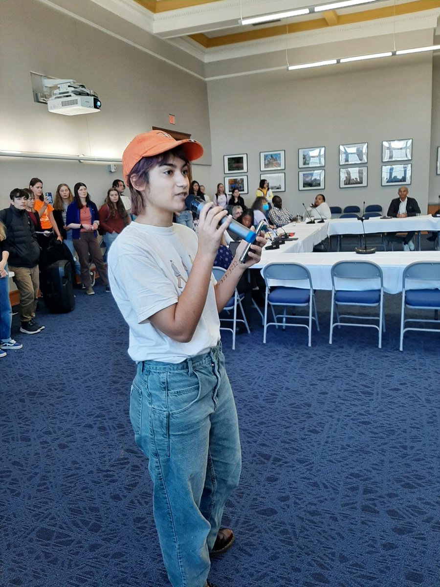 Divest Carleton tweet media