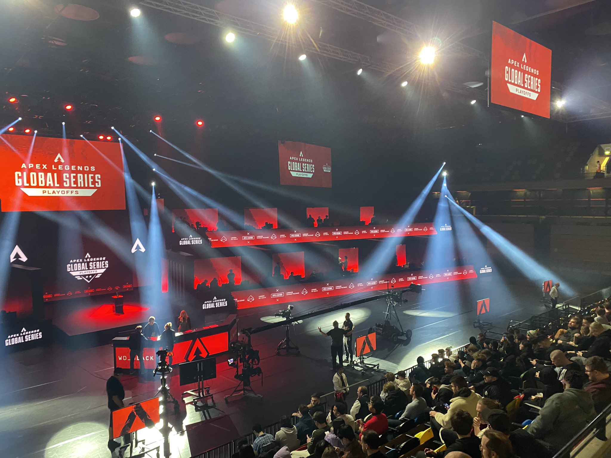 TSM Avuhlie on Twitter "Apex LAN !! https//t.co/cPYvZuGEYs" / Twitter