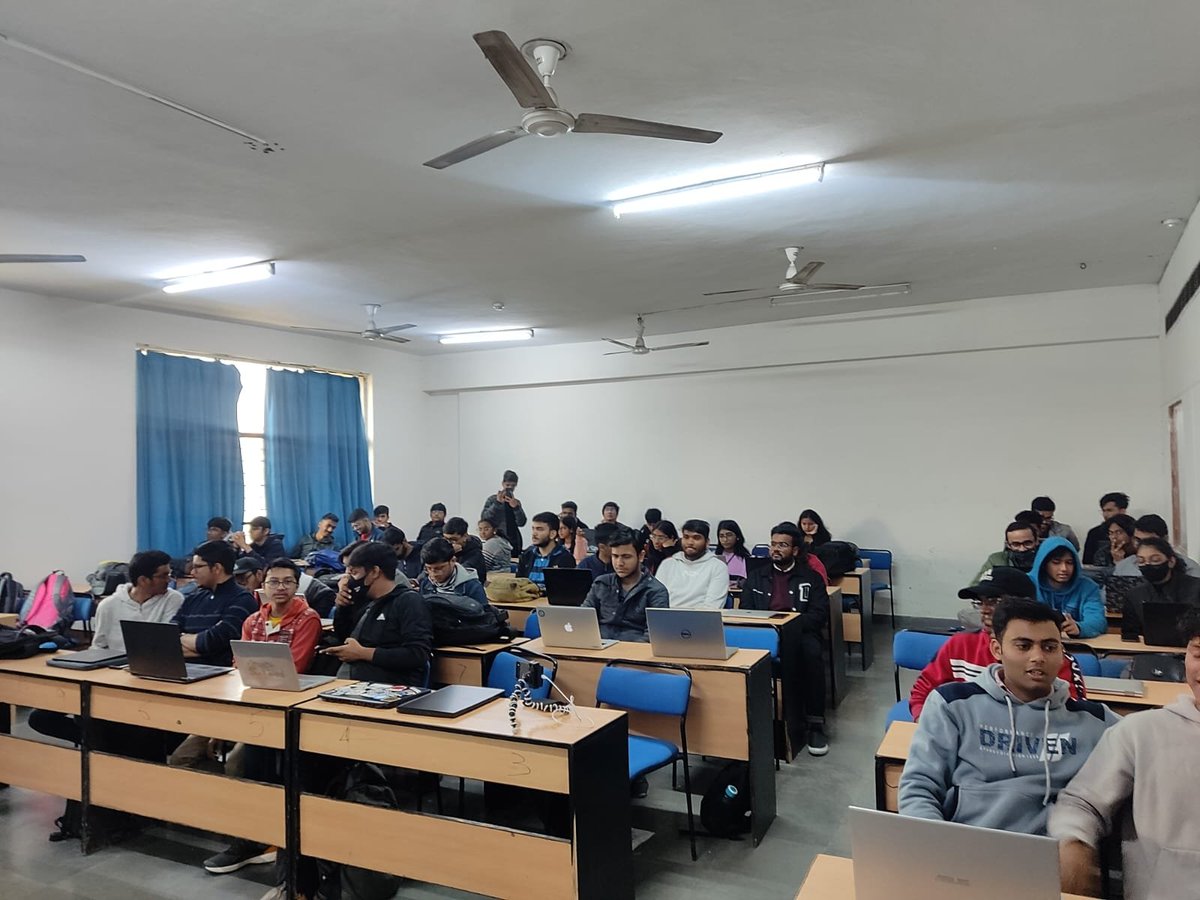 asetalias's tweet image. Notion HQ building workshop by @vensykrishna 🚀🚀🚀