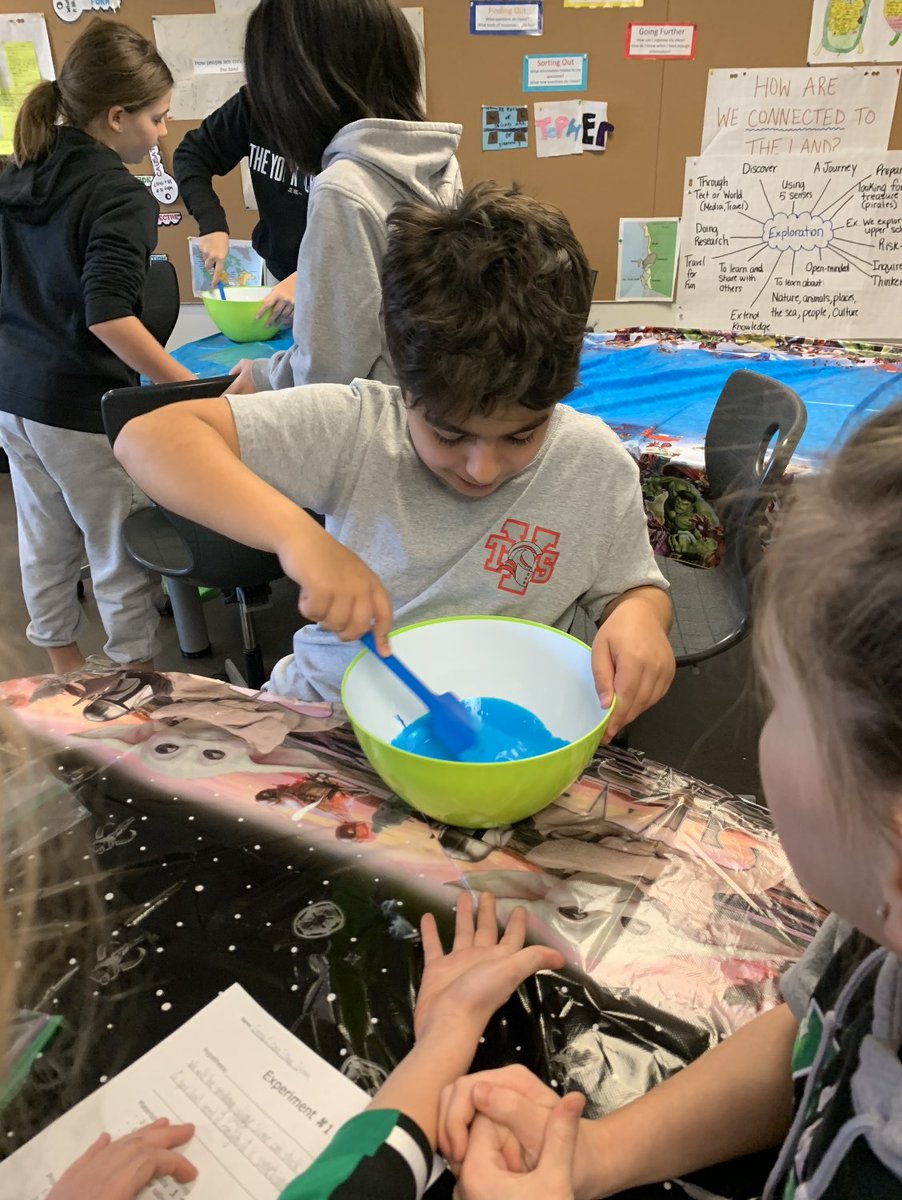 MrsLaschowski's tweet image. A fun provocation in Grade 5! We are beginning our HTWW unit and students worked together to complete an experiment. They recalled the Scientific Method, work collaboratively, and had fun! #yorklearns @theyorkschool