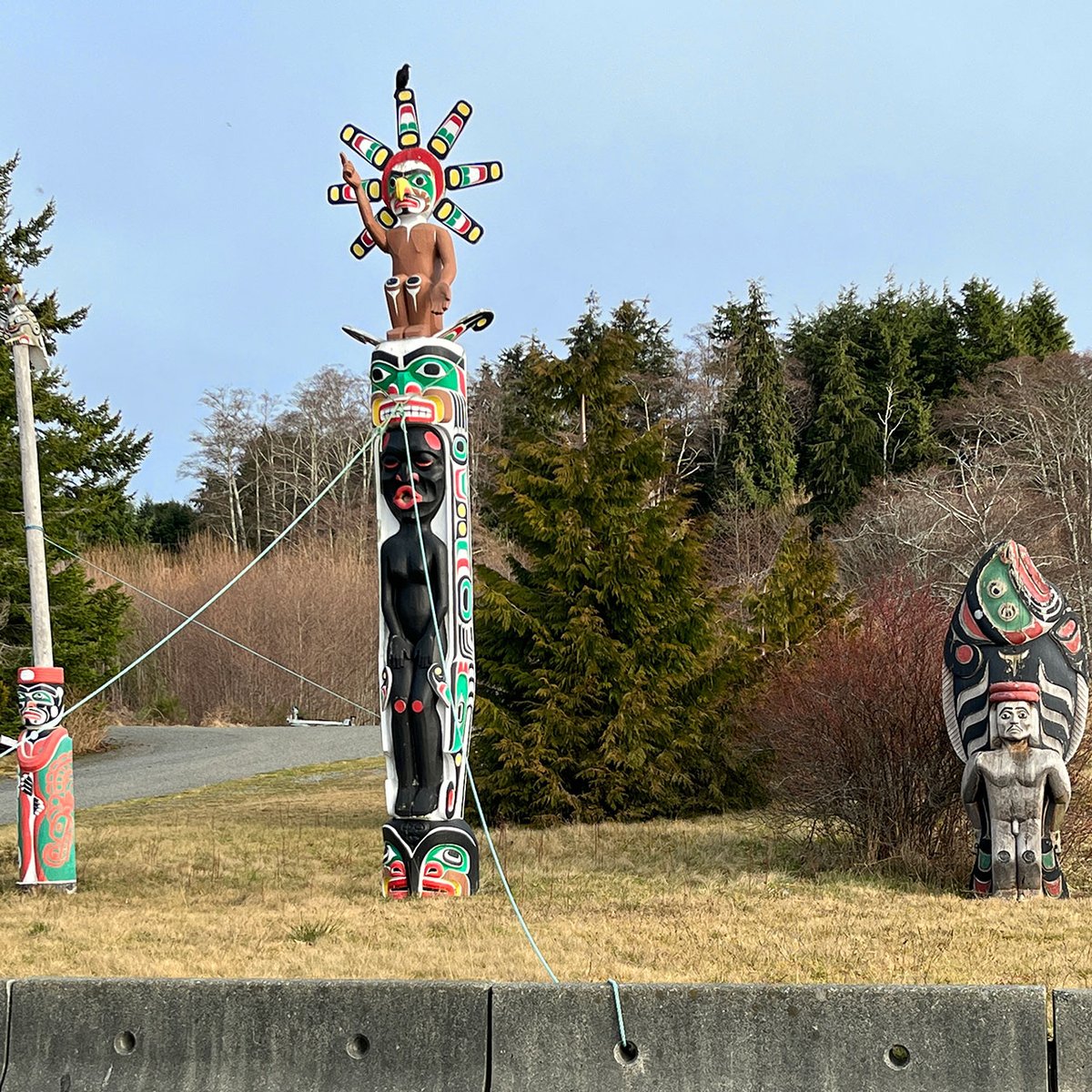 A unique visit to #AlertBay led a SET-BC team to U’mista Cultural Centre built on a former residential school site on traditional Kwakwaka’wakw land. The Centre offers a deeply immersive experience of their Indigenous culture. @UmistaKwakwala @Umistasociety @SchoolDist85 #SD85