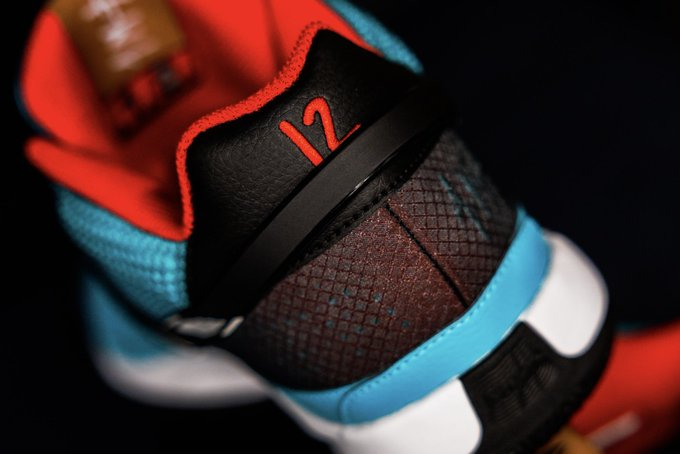 Sneaker Huddle tweet media