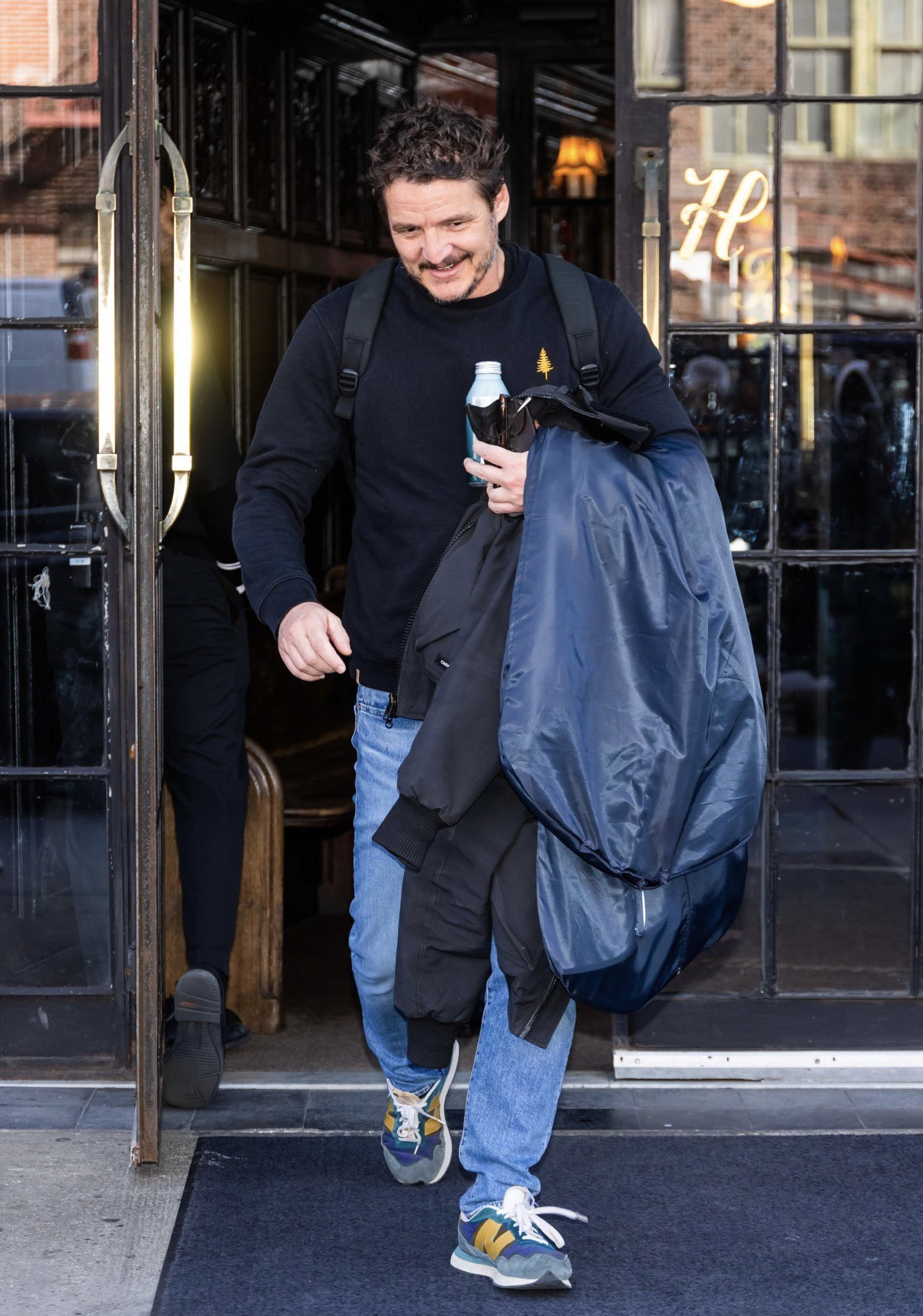 Pedro Pascal Daily on Twitter "pedro pascal in new york city today