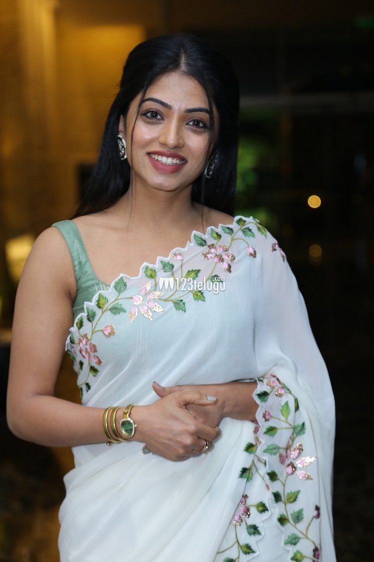 New Photos NavyaSwamy hot actress, mallu aunty, tamil auntylatest Collections