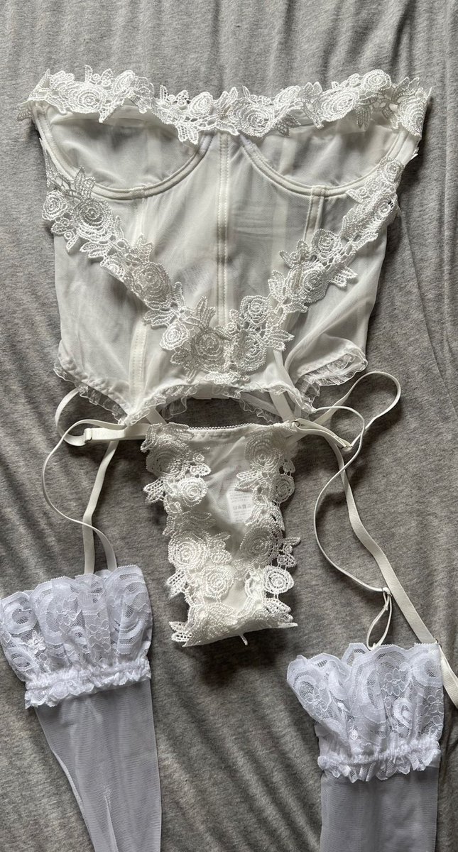 goddess A on Twitter "I’ve bought new lingerie was £35 and ur paying