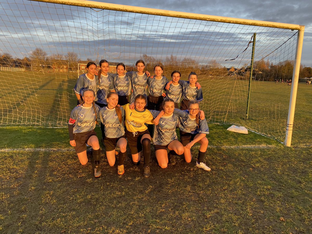 <a href="/Kingswood_Acad/">Lift Kingswood</a> U15’s girls Football team showed an amazing amount of perseverance tonight, ending with a 2-1 win!  Well done team! Here they are celebrating in their <a href="/Lammy_sports/">Lammy Sports</a> uniforms sponsored by <a href="/RightCarUK/">Right Car</a> ⚽️
