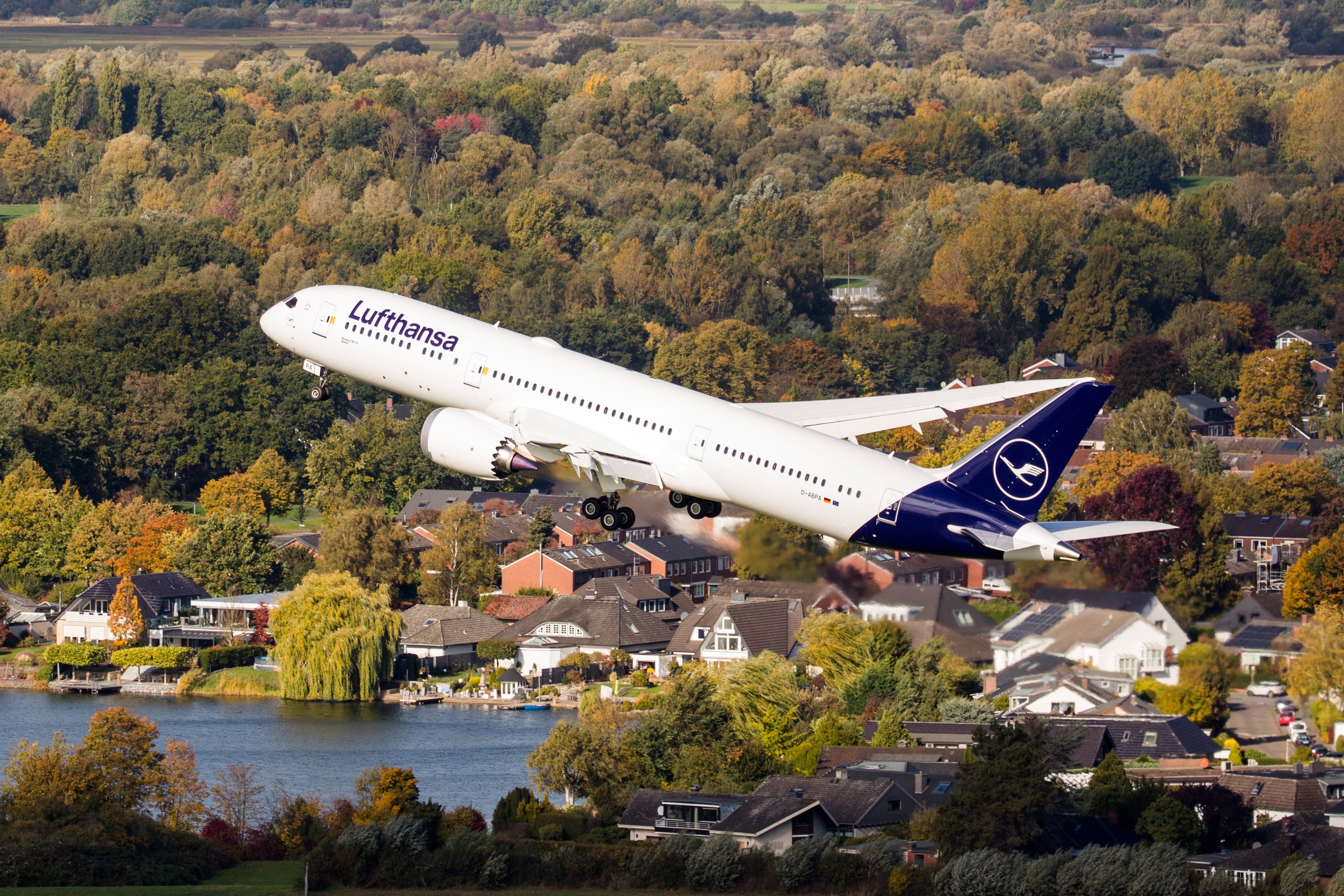 lufthansa terminal 1