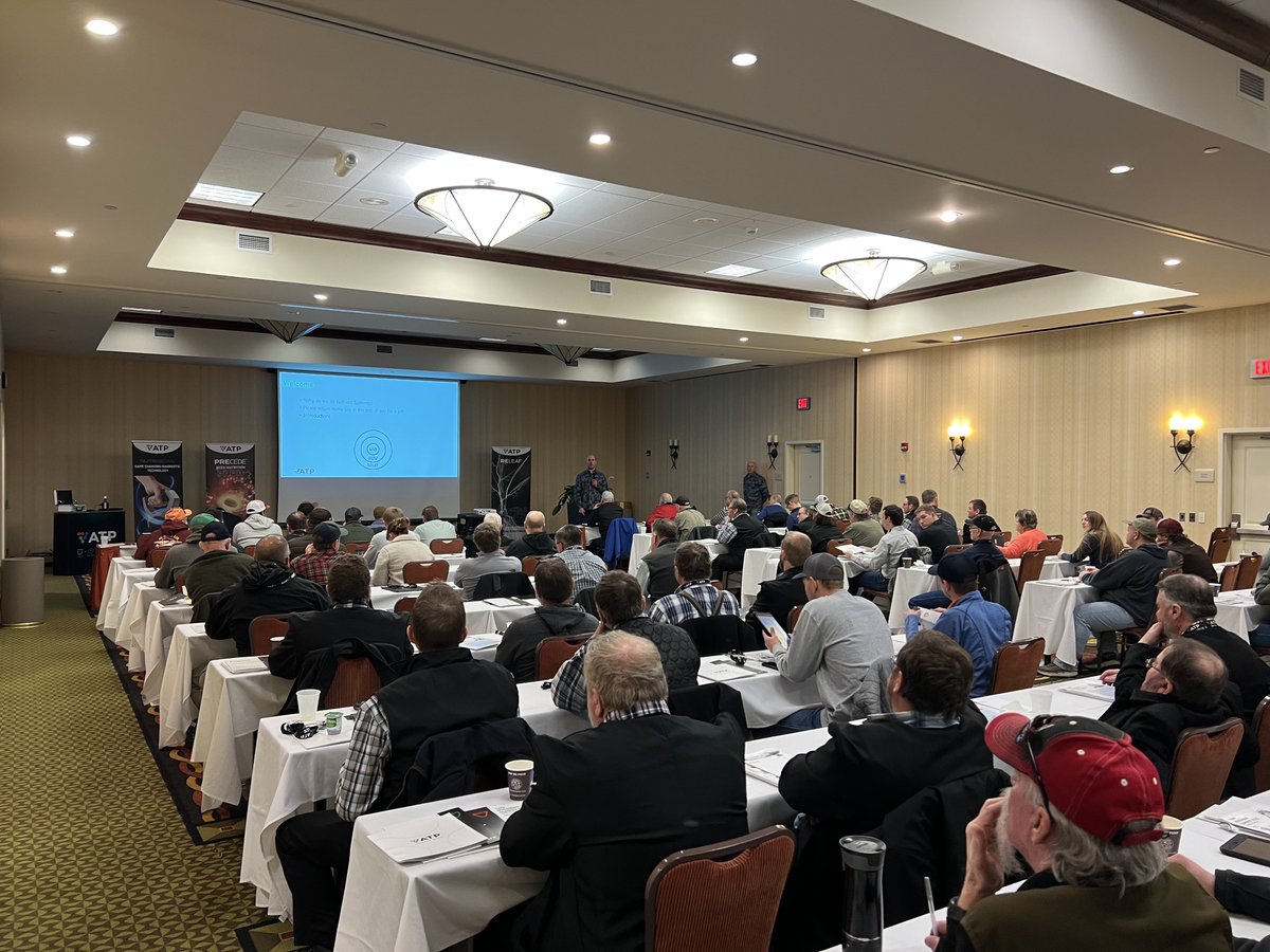 ATPNutritionLtd's tweet photo. It's a FULL HOUSE at our #NutrientSummit in Great Falls, MT! We're headed to Minot, Fargo and Rochester next week and spots are limited! REGISTER TODAY: https://t.co/I5g26Qe2Zv https://t.co/oSbB0EoWlD