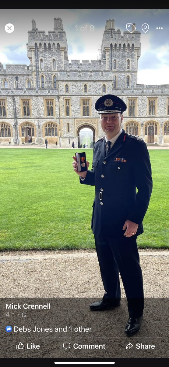 mickcrennell's tweet photo. A wonderful couple of family days in Windsor and a fantastic way to sign-off on 30 years of public service 🙏  #thankful #humbled https://t.co/G4IZoh4HVT