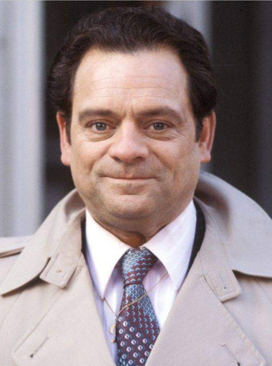 TV legend and 83 today, Happy Birthday David Jason. Born on exactly the same day as my Mum who we lost in 1994. #DavidJason