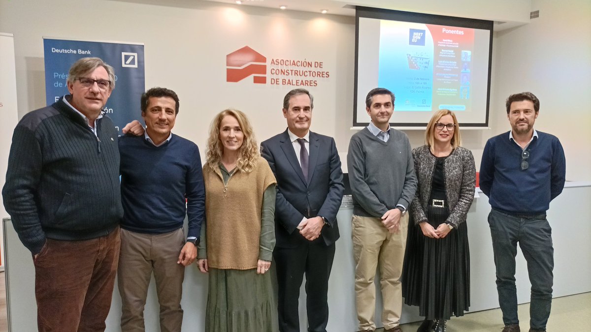 ConstructorsIB's tweet photo. 📢Más de 80 empresas y profesionales han participado presencialmente y online en la Jornada de Ayudas a la #rehabilitación #energética de viviendas y edificios con fondos #nextgenerationeu. Gracias a todos los ponentes y a la colaboración de @DeutscheBankES 
🔜 En YouTube https://t.co/erRCNPg91K