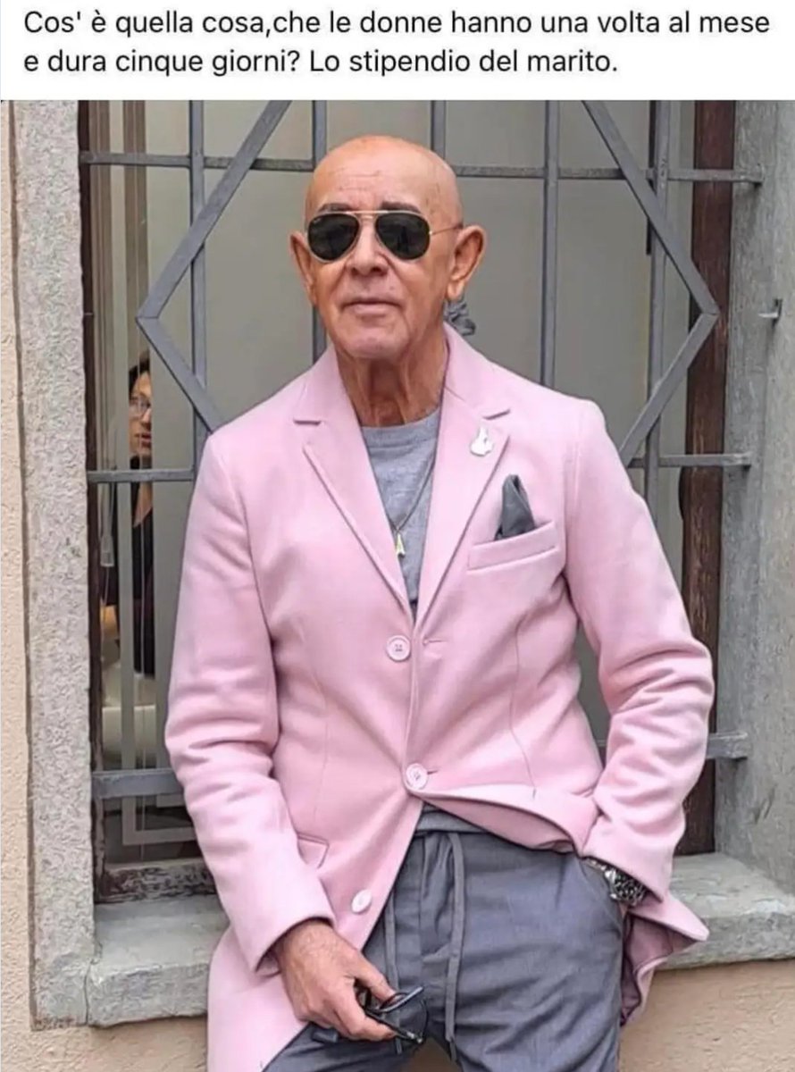 t_permission's tweet photo. Non esistono più i Latin lover di una volta.
Un uomo d'altri tempi.
🤣🤣🤣🤣🤣🤣🤣🤣🤣🤣 https://t.co/Nqol4iRQ6L