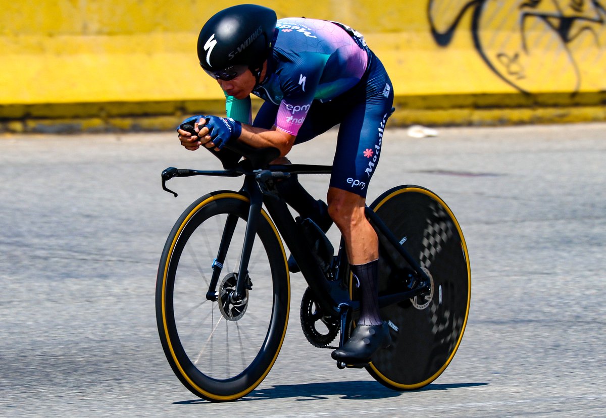 mundociclistico's tweet photo. #NacionalesRuta2023 | 🇨🇴🚴🏻‍♂️🏆🇨🇴 🥇Miguel Ángel 'Supermán' López, nuevo campeón nacional de contrarreloj 🇨🇴🚴🏻‍♂️🏆 💪🇨🇴👏

#ElPortalDelCiclismo #VamosEscarabajos #ciclismocolombiano @SupermanlopezN @team_medellin @fedeciclismocol 

© @anderbonilla87 // @mundociclistico https://t.co/oZlHIb4fD9