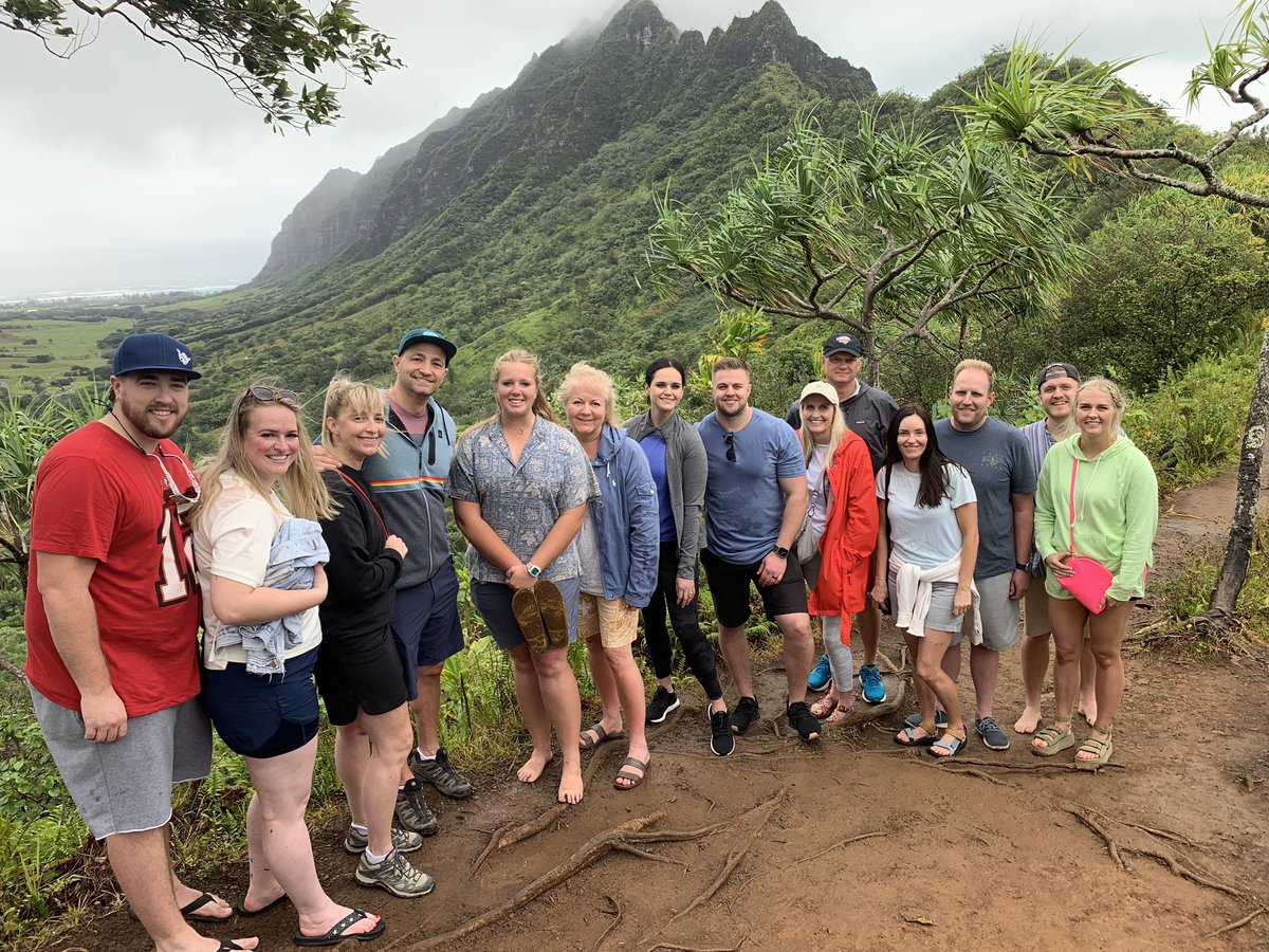 FusionHCS's tweet image. Fusion Phoenix Elite Retreat 2023! This year we celebrated our incredible team in Hawaii for all of the hard work that they do ☀️🌊🏝️#tillnextyear #workhardplayharder #fusionhcs #presidentsclub #phoenixeliteretreat