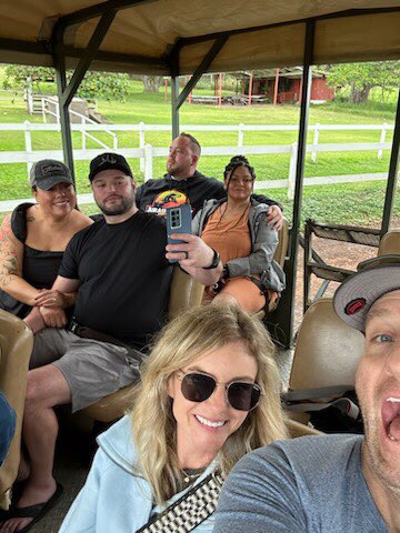 FusionHCS's tweet image. Fusion Phoenix Elite Retreat 2023! This year we celebrated our incredible team in Hawaii for all of the hard work that they do ☀️🌊🏝️#tillnextyear #workhardplayharder #fusionhcs #presidentsclub #phoenixeliteretreat