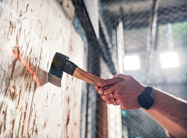 InsuranceInsMB's tweet photo. Join our first axe-throwing event in The Rec Room! An action-packed evening of axe-throwing begins with a brief tutorial, followed by an axe-throwing competition, after which a champion team will be crowned!
https://t.co/1cEXfpT4OS https://t.co/0rRoNAUXdK
