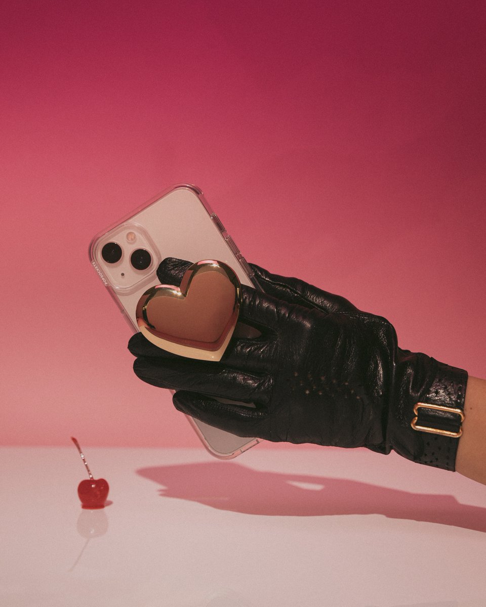 PopSockets tweet media