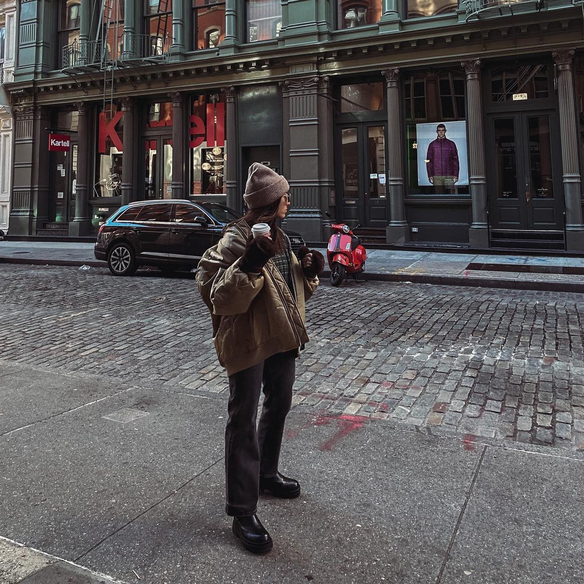 Spotted: ___whatarethose keeping warm in the Kinsley. #AGirlinAG 
bit.ly/3WD4PQ0