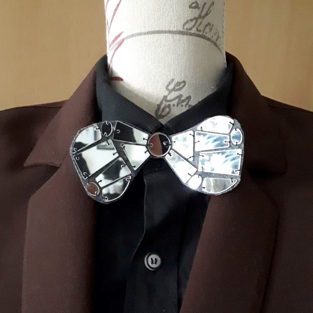leo__theo's tweet photo. ►•◄ 𝐁 𝐎 𝐖 𝐓 𝐈 𝐄 𝐒 ►•◄
by @leo__theo
#leotheo #accessories #tie #ties #bow #bows #bowtie #bowties #krawatte #krawatten #fliege #fliegen #mirror #mirrorstones #rhinestones #handmade #men #menswear #male #malewear #mensfashion #unisex #boyish #boyishstyle #art https://t.co/gQkPWfXbCr