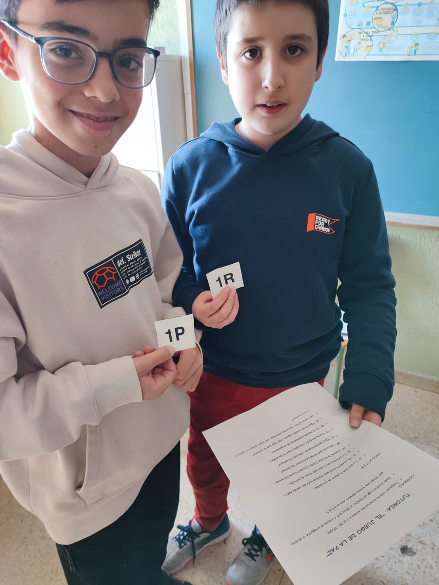 ClaretLarraona's tweet image. En 4º de Primaria seguimos trabajando en tutoría el valor de la PAZ. #educaciónenvalores #tutoría #competenciaciudadana #QueremosPaz #educarenlavida