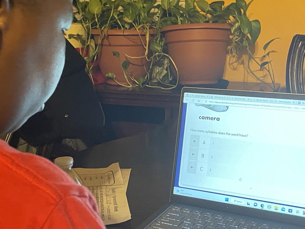 heymisspace's tweet image. Good morning from my scholars from House of Amistad ❤️, Daylen & Josiah! Keeping the learning going! #RHEcan #RHEwill #LISDLearningChallenge