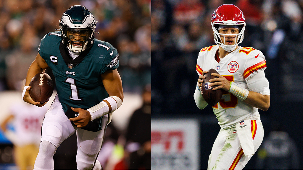 Around The NFL on X: Eagles will wear home green jerseys, Chiefs will be  in white for Super Bowl LVII    / X