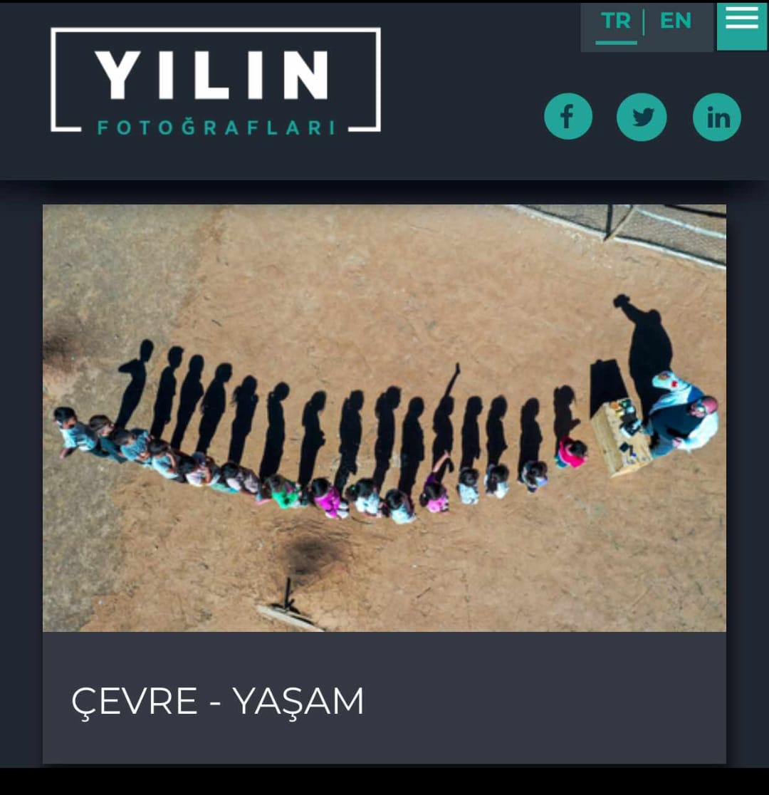 📸Yılın Fotoğrafı 'Masalcı Nine ve Muciddin'🥇

Anadolu Ajansı'nın düzenlediği Yılın Fotoğrafı Yarışması'nda AA muhabiri <a href="/bestamibodruk/">bestami bodruk 🇸🇩</a> tarafından çekilen 'Masalcı Nine ve Muciddin' etkinliğimizin fotoğrafı, yaşam kategorisinde yılın fotoğrafı seçildi.
👉🔗aa.com.tr/tr/kurumsal-ha…