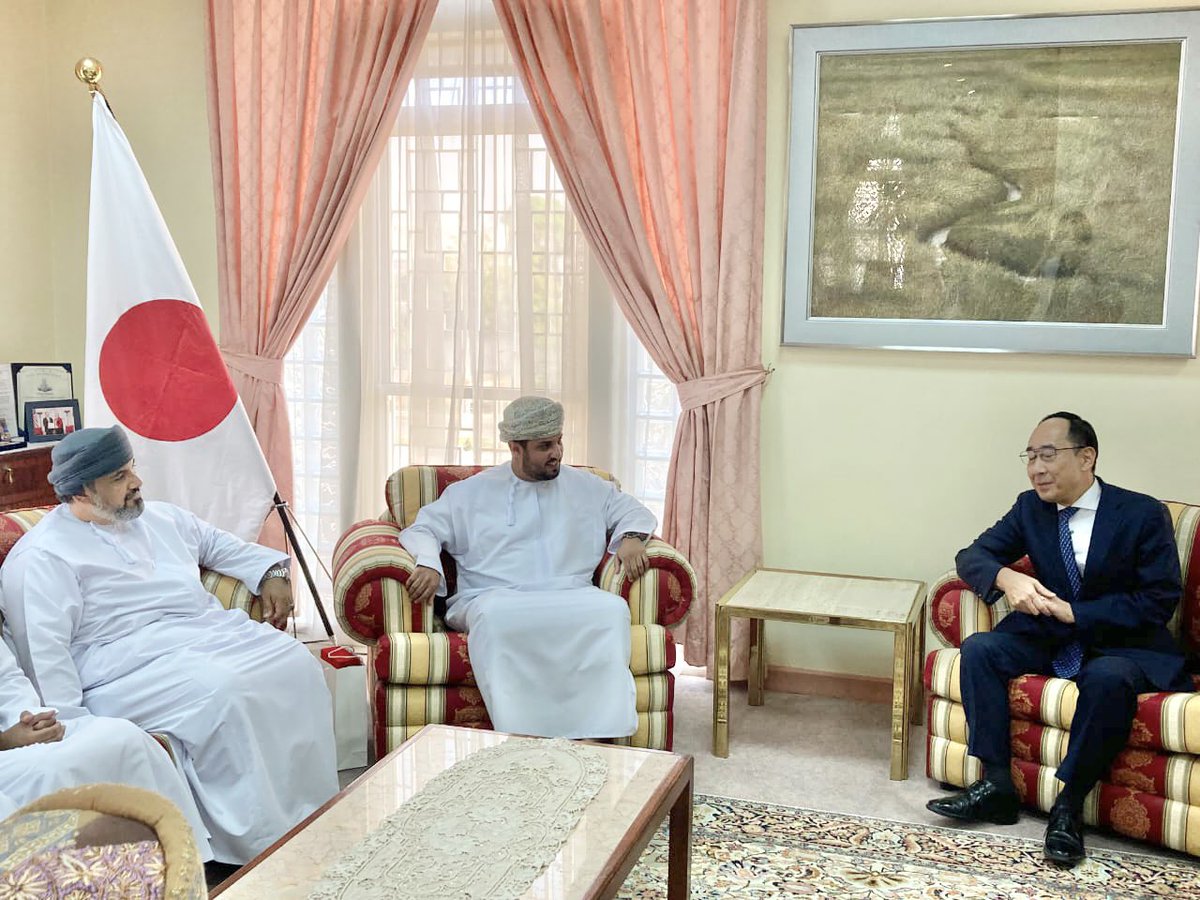 SwyOman's tweet photo. لقاء الوفد العماني المشارك في سفينة شباب العالم ٣٤ بسعادة ياماموتو، السفير الياباني في سلطنة عمان
Pictures from the meeting of the Omani delegation participating in #SWY34 with H.E. Yamamoto, the Japanese Ambassador to the Sultanate of Oman
#swyoman #swy https://t.co/55vt6RbbfK