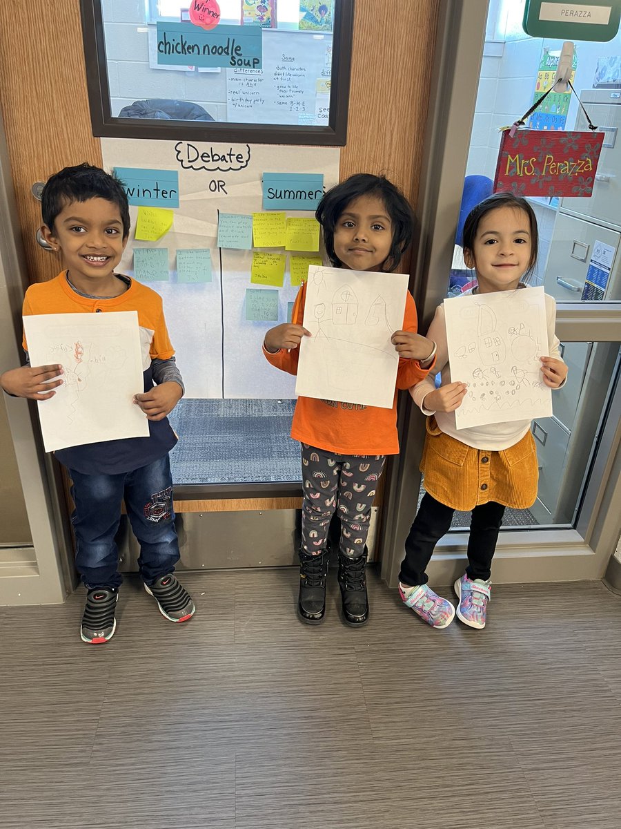 PerazzaMeaghan's tweet photo. A little friendly debate! These Kinders are drawing their evidence, labeling, &amp; debating as they draw🤩
@StadiumDriveLO @kawamotoskids #ellchat https://t.co/IP27JlhbcM