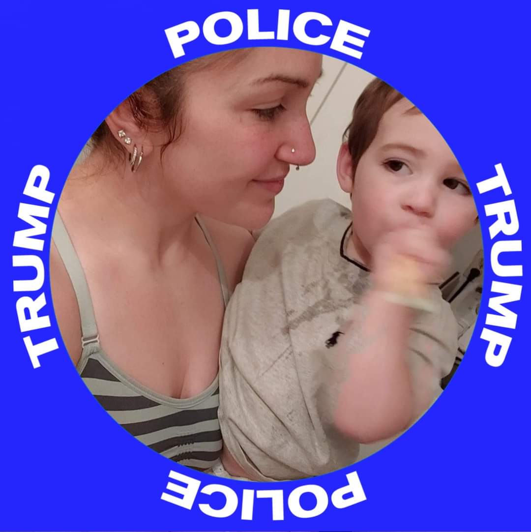JoleneBecca's tweet photo. My baby says blue lives matter! #BlueLivesMatter https://t.co/zp2kPe0Cyv