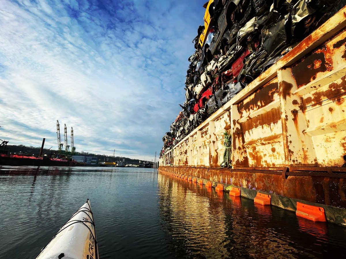 robcasey's tweet photo. Paddled the Duwamish River for my book update using eddies from Diagonal Street nearly up to the 1st Ave South Bridge. Then flew down current. This is Trip #16 in my book. Lots of interesting views from heavy industry to several river recovery sites with views of Mt Rainier https://t.co/sVLlETZetO