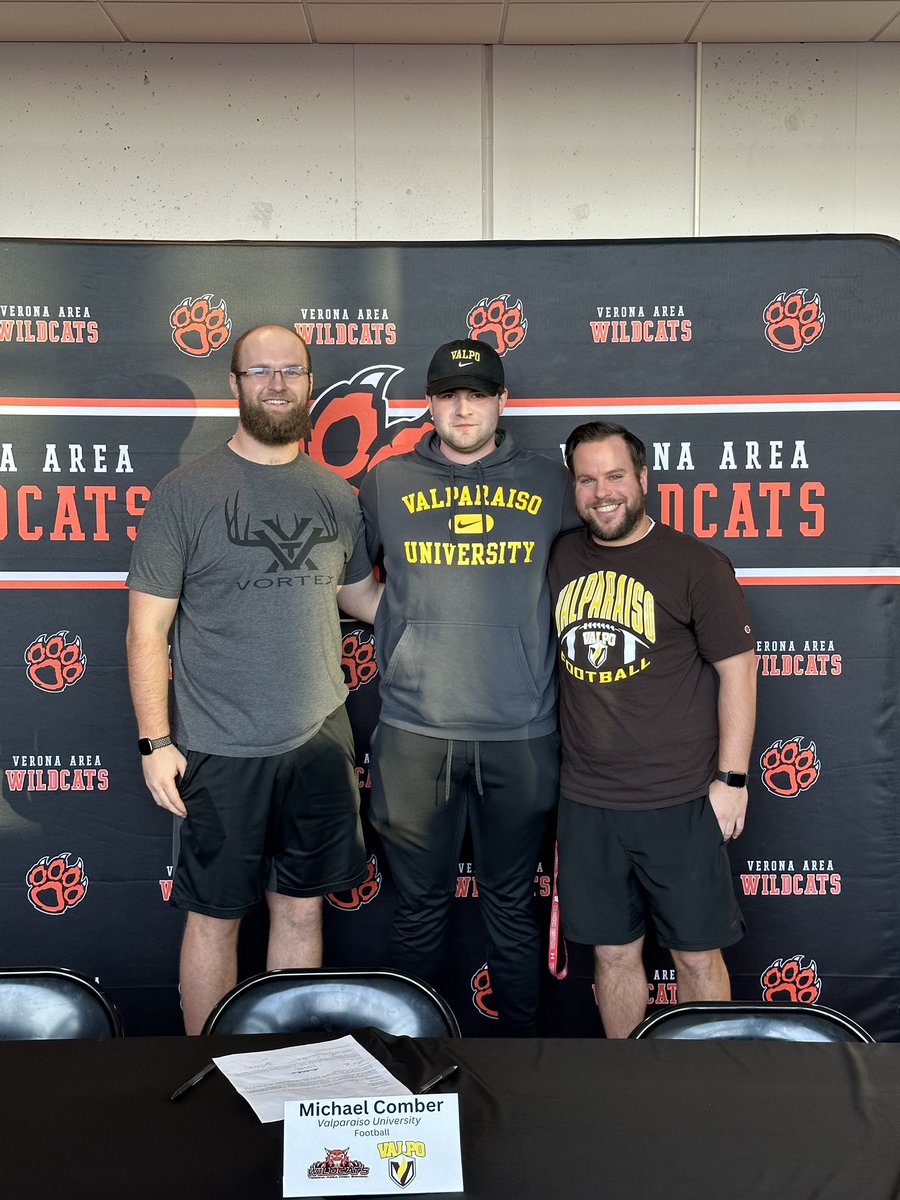Congratulations <a href="/MichaelComber14/">Michael Comber</a> and <a href="/DrakeBadger36/">Drake Badger</a> on signing yesterday to <a href="/valpoufootball/">Valpo Football</a> and <a href="/Hillsdale_FB/">Hillsdale Football</a>. So very proud of you guys and the hard work you’ve put in, but we all know it’s just the beginning! We’ll be cheering you on from Verona &amp; can’t wait to watch you play!