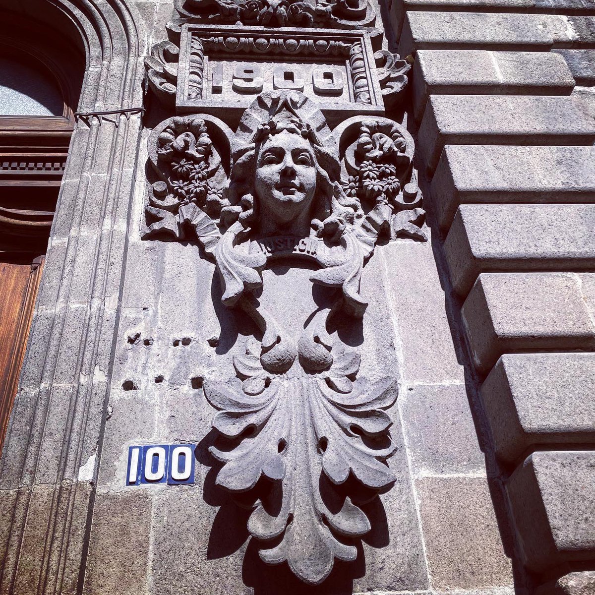 Luprisha's tweet photo. Serie #detalles en puertas.
Chuladas que están, es cuestión de observar 👀
#chuladas #manosmagicas #creación #detalles https://t.co/jdTONte1iV