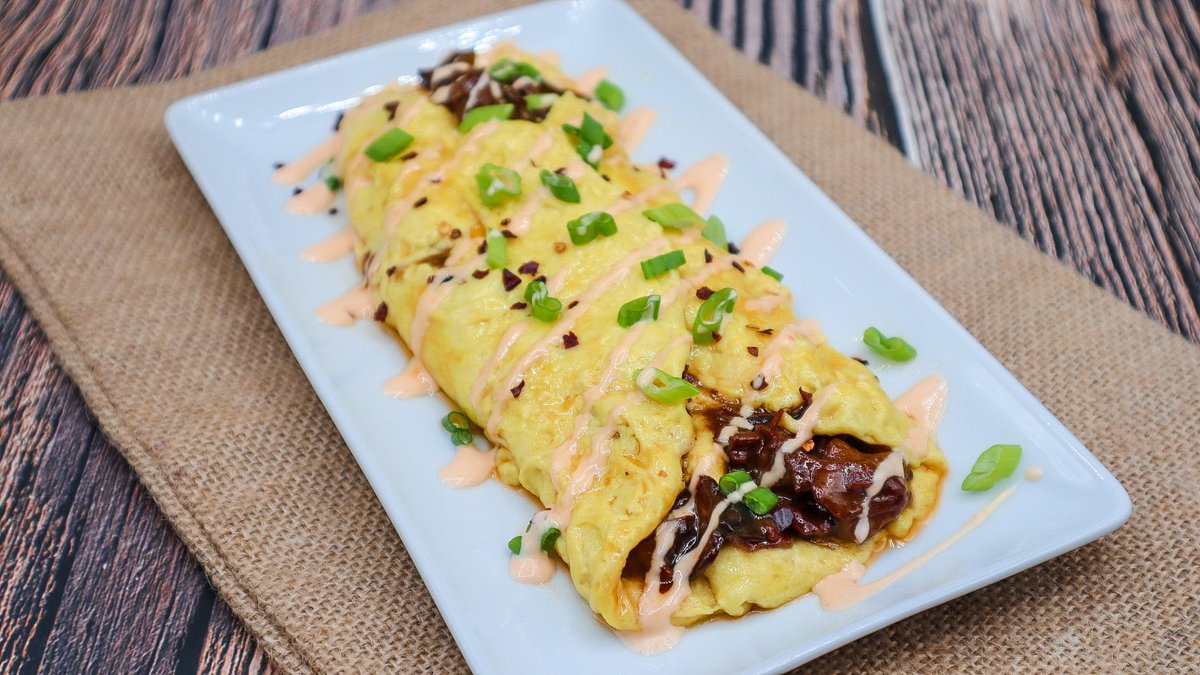 Can’t believe it’s vegan! Plant based Philly Cheezesteak Omelette 

#vegan #plantbased #delish #yum #foodie #whatieat