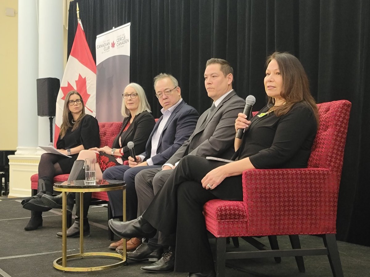 backroom_b's tweet photo. Thankful for this important discussion focused on why it is so vital that we as a country and as Canadians invest in the Indigenous Economy. As Min Hadju said, "...a prosperous economy is one that works for EVERYONE." Should be obvious but we need to have these discussions. https://t.co/YJOpUbGjF7