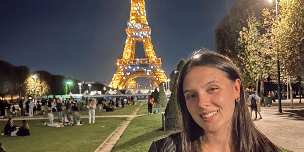 OhioWesleyan's tweet photo. A Bishop in Paris✈️

Ohio Wesleyan Junior Brooke Hoffman Spends a Semester in the City of Lights

https://t.co/rFYCSWzqj6 https://t.co/nmgoCaG1yz