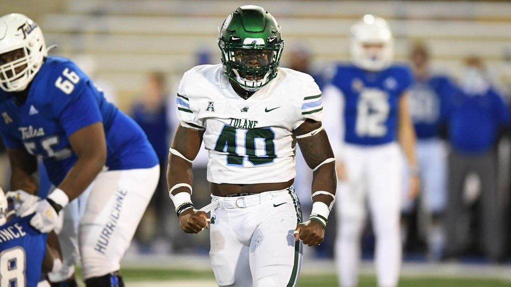 #AGTG After a great talk with @CoachLGuidry I’m happy to announce I’ve earned an offer from Tulane University!#RollWave🌊