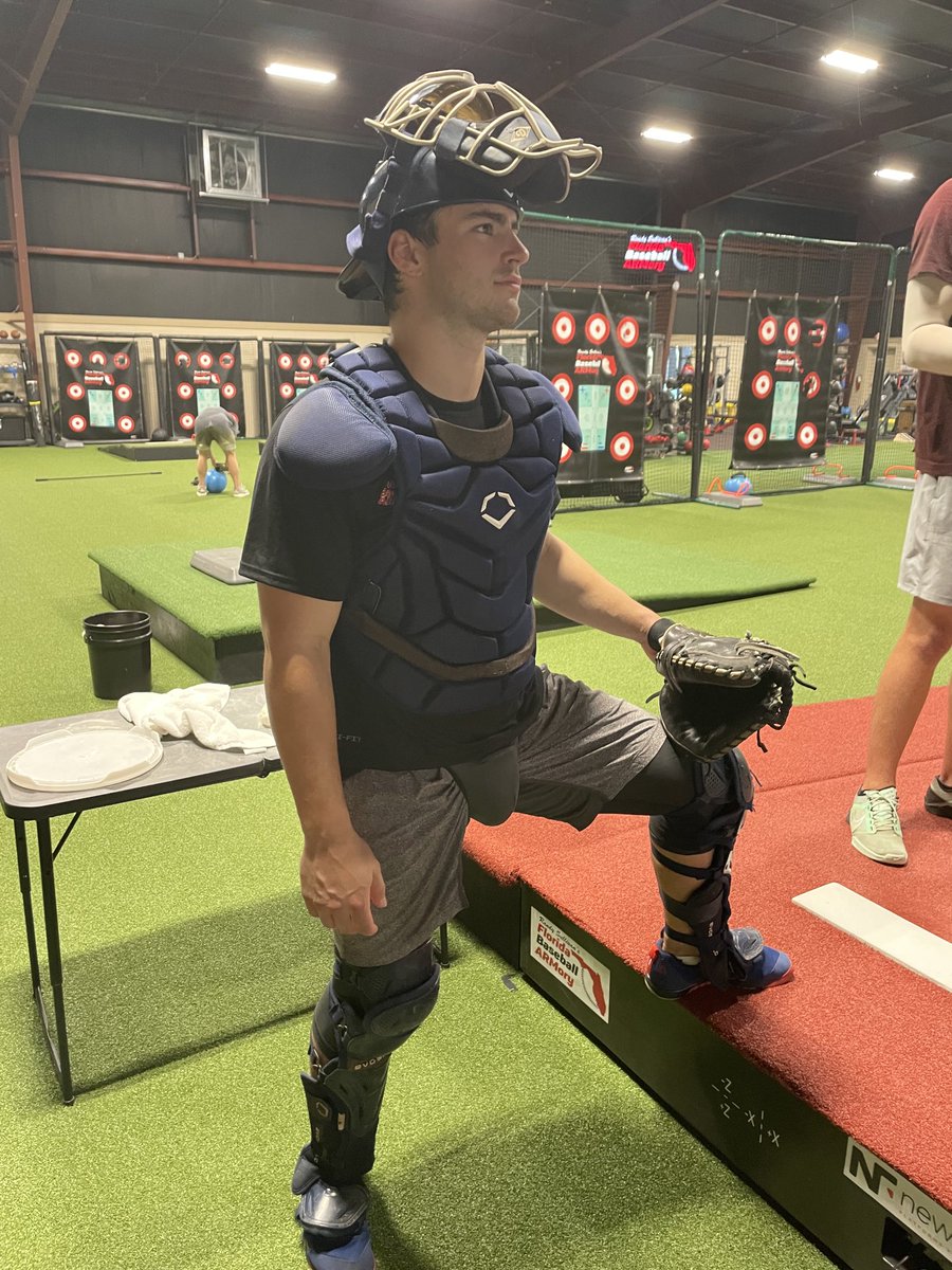 S/O to the most #SAVAGE catcher in the business, ARMory Instructor <a href="/Z_Miller22/">Zack Miller</a>. Nothing says National Catcher’s day more than a sweaty dude w his jock on the outside of his pants. ⁦<a href="/xanbarksdale/">Xan Barksdale</a>⁩ ⁦<a href="/JWonCATCHING/">Jerry Weinstein</a>⁩ ⁦<a href="/DTDSoftball/">Kirsten Cox</a>⁩