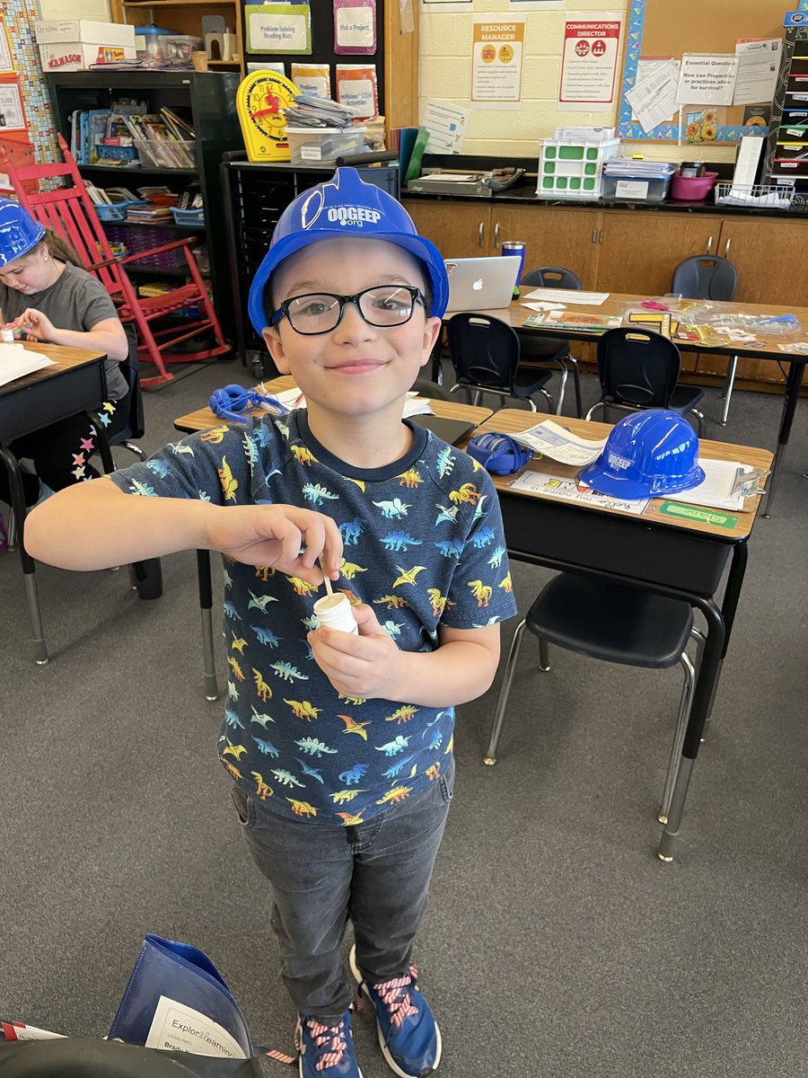 Thanks @OOGEEP and Shawn for the educational and hands on experience for our grade 3 STEM learners today!  <a href="/PCSDpleasantval/">PCSD Pleasant Valley</a>